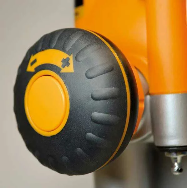 CMT CMT7E Défonceuse Plongeante Professionnelle 2400 W - Vitesse Variable électronique | Machinerie de précision pour bois – Image 3