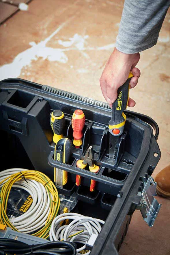 STANLEY Coffre de Chantier Pro Etanche Fatmax - 910 x 516 x 431 mm - Résistant et Sécurisé – Image 7