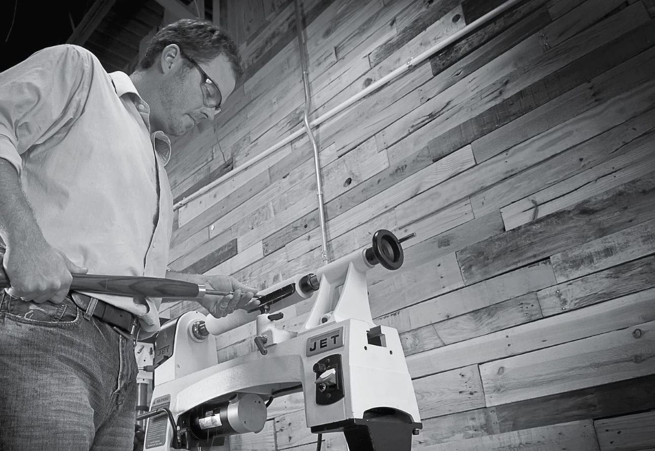 JET JWL-1015-M Tour à Bois D'établi - Entre-pointes 368 mm - 6 Vitesses : 400 - 3300 Tours/Min - 500 W - Machine à Bois Professionnelle – Image 9