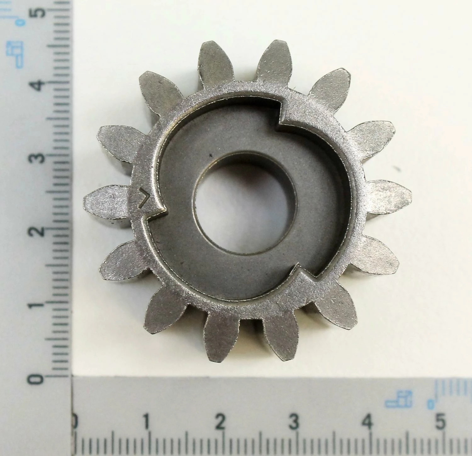 SCHEPPACH - Roue Dentée D'entraînement Gauche Pour Tondeuses Scheppach Et Woodster | Pièce Détachée Originale | Livraison Rapide