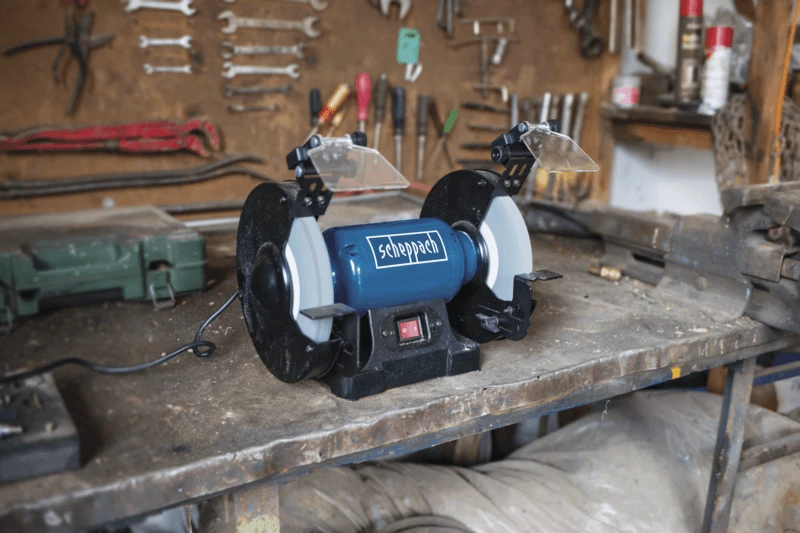 Scheppach SM200L Touret à Meuler 500 W avec Meule Ø 200 Mm - Idéal pour Bois, Métal et Bâtiment – Image 6