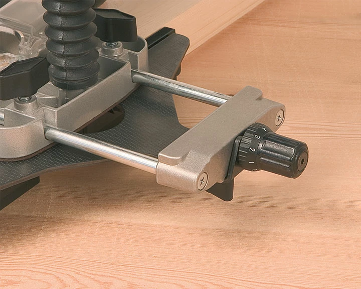 VIRUTEX FRE160P Défonceuse 230V 1800W avec Variateur de Vitesse - Fraisage Profondeur 60mm – Image 3