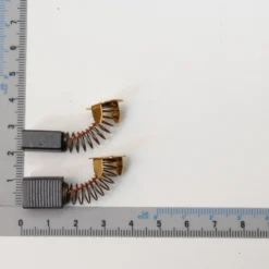 Jeu De 2 Charbons Pour Scie à Onglet HM80LXU - Pièces Détachées Scheppach