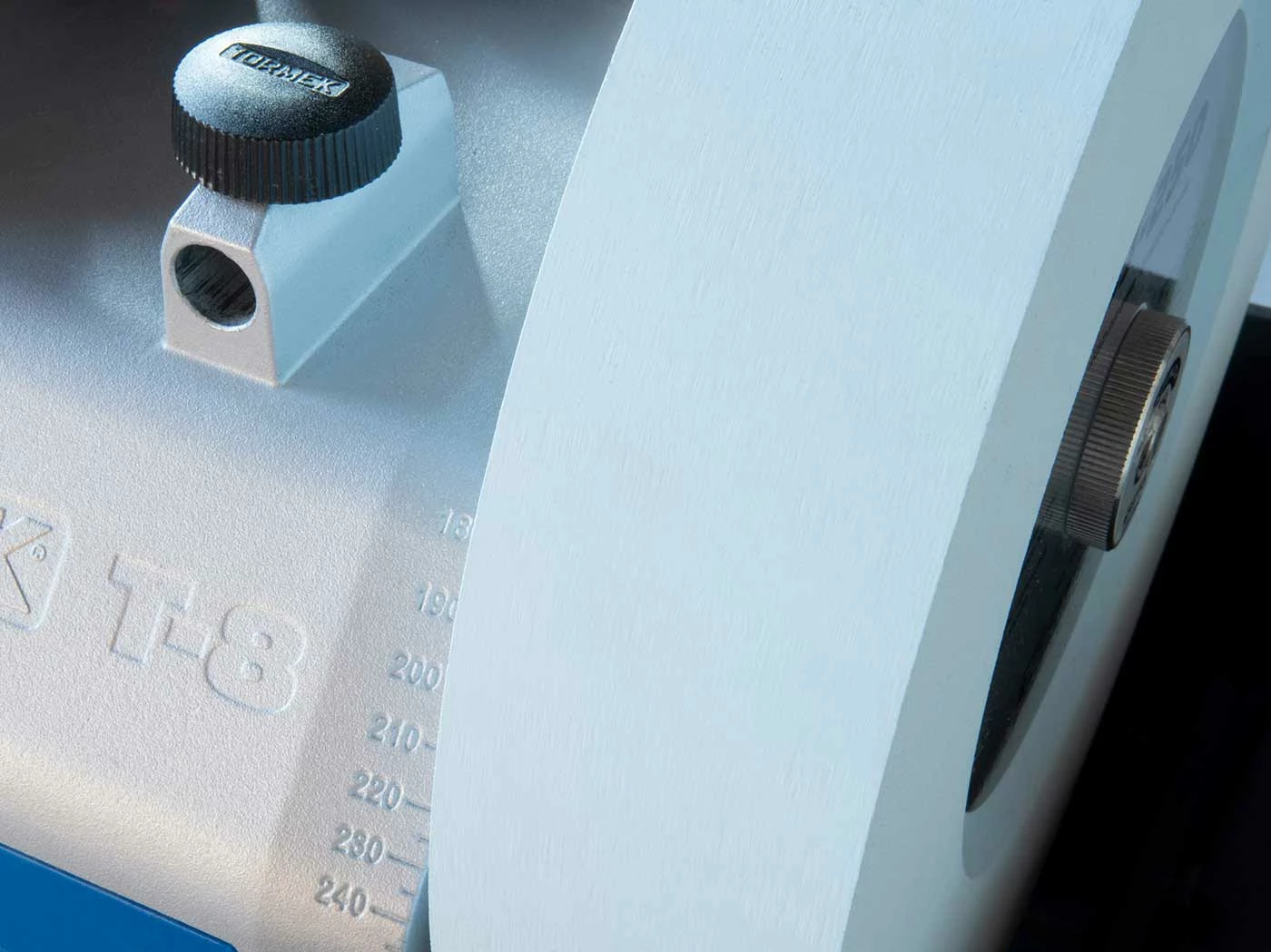 Tormek SJ-200 - Pierre à eau japonaise pour affûteuses Tormek - Accessoire d'affûtage haute précision – Image 3